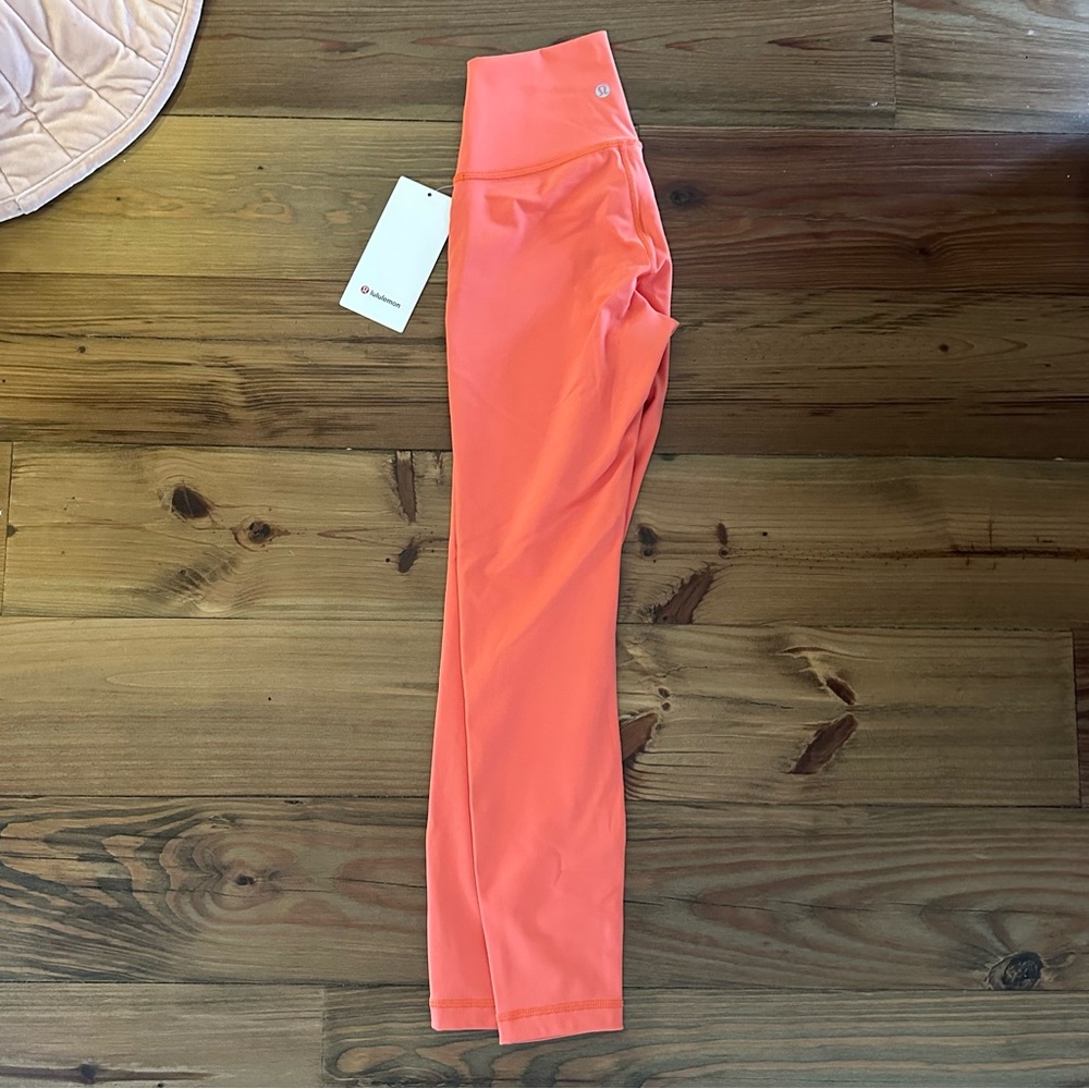Lululemon Wunder Under leggings - NWT